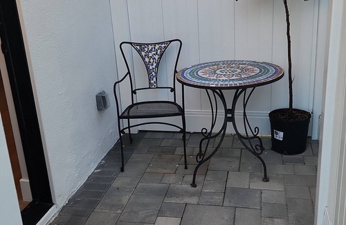 Woodland Hills House | Charming 1-bedroom adu with AC, WiFi in pleasant woodland hills on a cul de sac