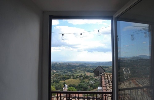 Cantalupo in Sabina Apartment | Charming 1-bedroom apartment in lovely Cantalupo In Sabina with WiFi, AC