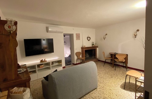 Cantalupo in Sabina Apartment | Charming 1-bedroom apartment in lovely Cantalupo In Sabina with WiFi, AC