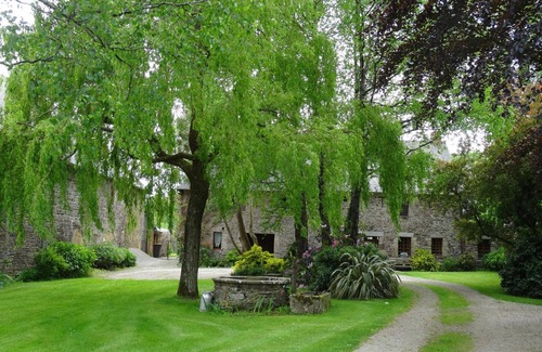 Cerisy-la-Salle Cottage | Charming 17th-century house with fireplace, WiFi, and pets allowed