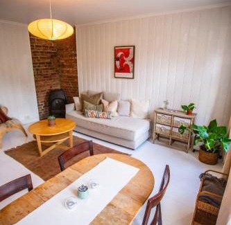 Grunerlokka Apartment | Charming 1800s Apt w Fireplace and Free parking
