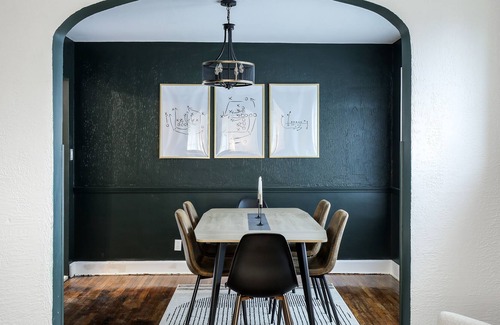 Canton House | Charming 1920s Era HOF Getaway