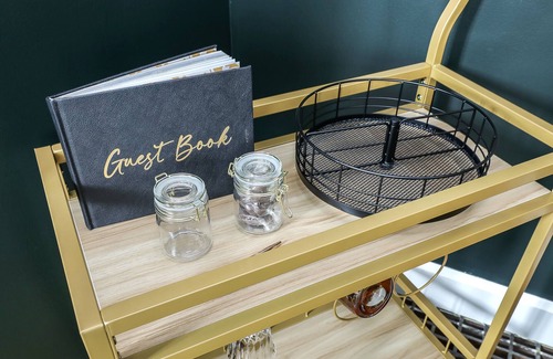 Canton House | Charming 1920s Era HOF Getaway