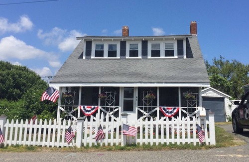 Ocean Bluff-Brant Rock Cottage | Charming 1924 Cottage by the Sea Available 8/15 -12/14 see details