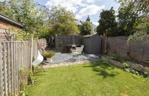 Wimbledon Hotel | Charming 1BD Flat with Garden Wimbledon Village
