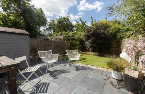 Wimbledon Hotel | Charming 1BD Flat with Garden Wimbledon Village