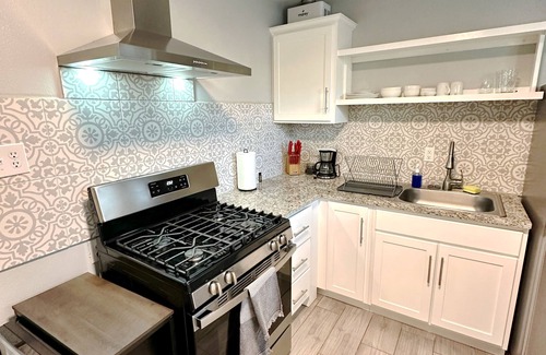 Biggs Field Apartment | Charming 1BR/1BA Rental - Fully Remodeled & Cozy Unit 2n