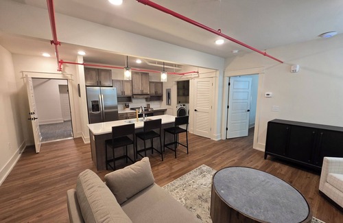 McMinnville Condo | Charming 1BR condo in McMinnville, TN, perfect for a cozy getaway.