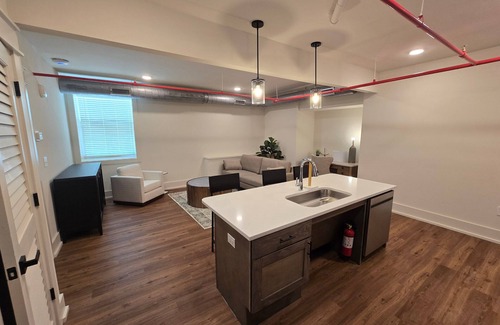 McMinnville Condo | Charming 1BR condo in McMinnville, TN, perfect for a cozy getaway.
