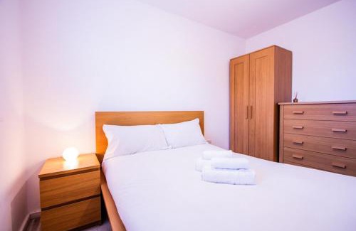 Eccles House | Charming 1BR House in Eccles with Free Parking