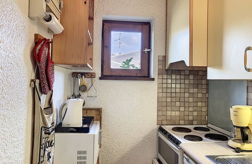 Combloux Apartment | Charming 1BR in Combloux Center - Stunning Views, Garage, Ski Bus Access