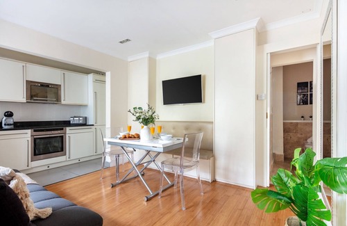 Campden Apartment | Charming 1BR in Iconic Notting Hill