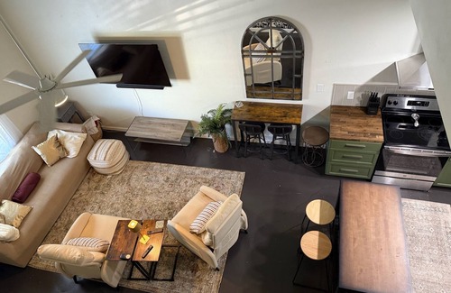 Tallahassee House | Charming 2/2 townhome in near FSU campus/stadium