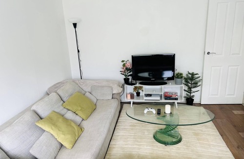 Hemel Hempstead Apartment | Charming 2-bed Apartment in Hemel Hempstead