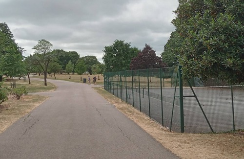 Lewisham Apartment | Charming 2-bed Apartment in London