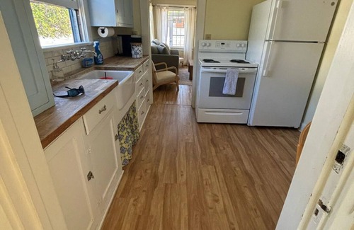 San Luis Obispo Cottage | Charming 2-bedroom cottage close to Cal Poly and downtown SLO