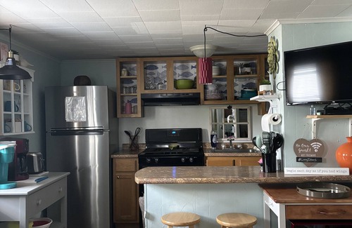 Moultonborough Cottage | Charming 2-bedroom cottage in nice Moultonborough with AC