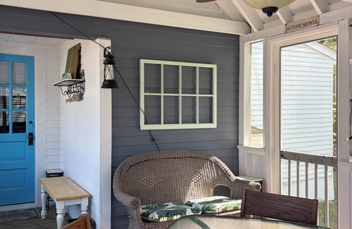 Moultonborough Cottage | Charming 2-bedroom cottage in nice Moultonborough with AC