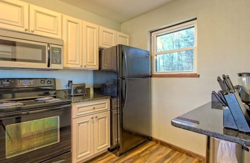 Banner Elk Cabin | Charming 2-bedroom Apt - The Highlands at Sugar