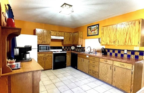 Brackettville House | Charming 2-bedroom house in Brackettville with AC, WiFi