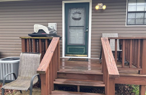Mountain View House | Charming 2-bedroom Home ~close proximity to the Square~ Awesome Mountain View
