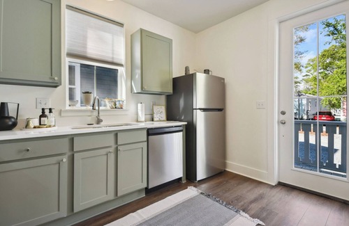 Ocean Springs Cottage | Charming 2-bedroom cottage in peaceful Ocean Springs with AC