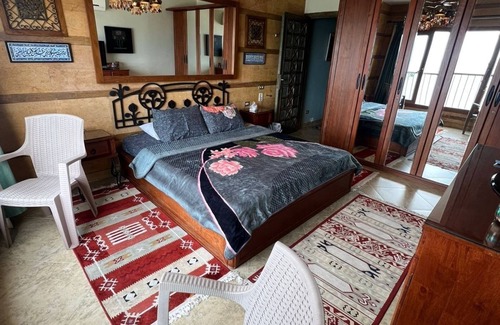 Ar-Raml 1 Apartment | Charming 2-bedroom apartment with WiFi, AC in marvelous Alexandria Governorate