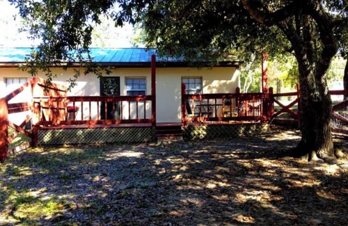 Long Beach Apartment | Charming 2-bedroom apartment five miles off the beach
