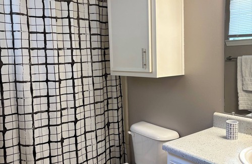 Forest Park Apartment | Charming 2-bedroom apartment in brilliant Jonesboro 13 min from airport