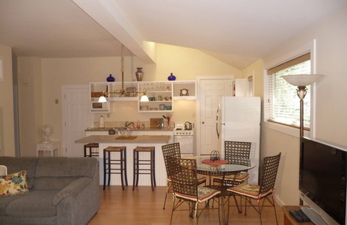Eastham Apartment | Charming 2-bedroom apartment with AC, WiFi in serene Eastham, near Rock Harbor