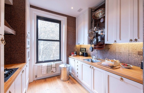 Parsons Green and Walham Apartment | Charming 2 bedroom apartment in the affluent Chelsea area, by London Perfect