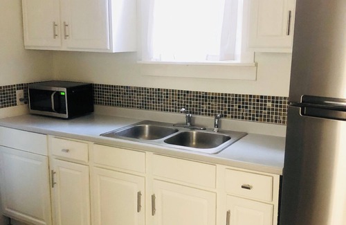 Hilltop Apartment | Charming 2-bedroom Apartment Close to Central Hospitals