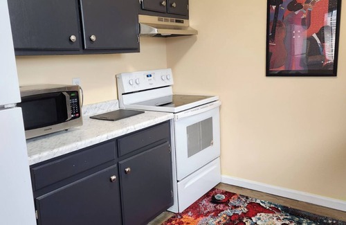 Toledo Apartment | Charming 2-bedroom apartment in Toledo with WiFi, AC