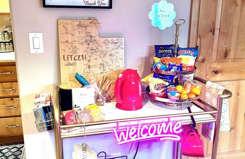 West Jordan House | Charming 2-bedroom bacement with WiFi, AC in enjoyable Murray