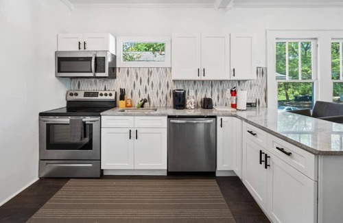 Atlanta House | Charming 2 Bedroom Bush Mtn Bungalow - Sleeps 5