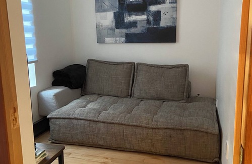 Plateau Mont Royal Condo | Charming 2-bedroom condo with WiFi, AC in marvelous Montréal