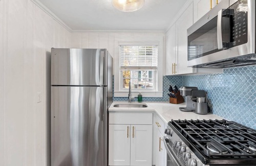 East Sandwich Condo | Charming 2-bedroom condo with AC and WiFi in picturesque Sandwich