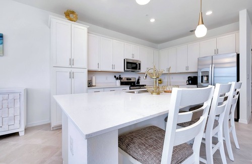 Venice Condo | Charming 2-bedroom condo with Wi-Fi, AC in Wellen Park with a 4th floor view