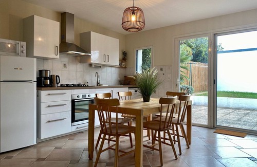 Saille Cottage | Charming 2-Bedroom Cottage Near Guérande and La Baule Beaches, with Terrace and WiFi
