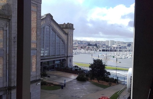 Neville-sur-Mer Cottage | Charming 2-Bedroom House with Garden, BBQ, and Fireplace in Vicq-sur-Mer