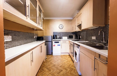 Canterbury Apartment | Charming 2-Bedroom Apartment in Central Canterbury Perfect for Short Stay