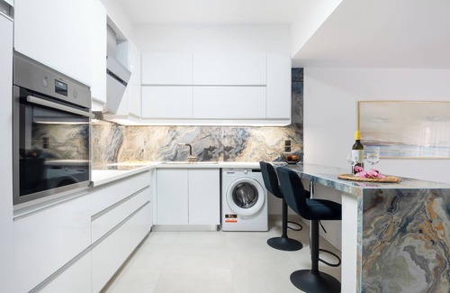 Markopoulo Mesogaias House | Charming 2-bedroom house with WiFi and AC in wonderful Porto Rafti