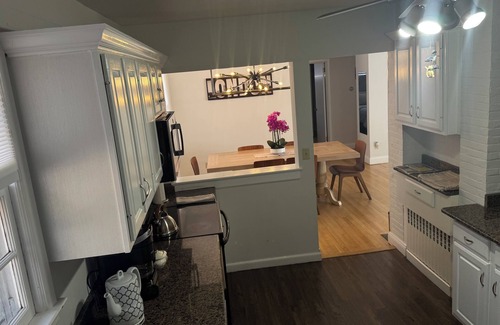 Bridgeport House | Charming 2-bedroom house in Bridgeport.Trumbull/Fairfield line with AC, WiFi.