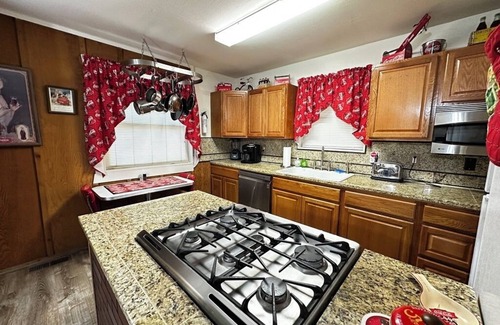 Cloudcroft House | Charming 2-bedroom house in peaceful Cloudcroft with WiFi