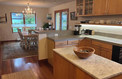 Upper Rattlesnake House | Charming 2-bedroom house by Rattlesnake creek and close to the U of M
