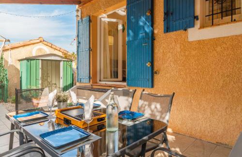 Eyguieres Apartment | Charming 2 bedroom House With Pool