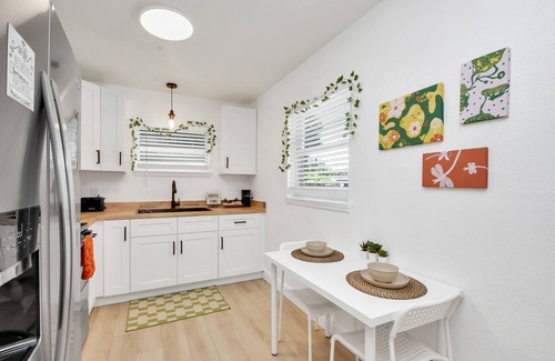 Taft House | Charming 2-bedroom house in Orlando