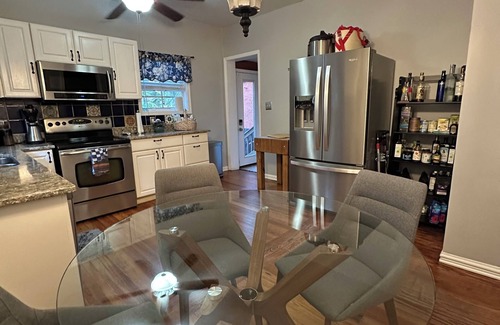 Sanford House | Charming 2-bedroom house, walking distance of downtown Sanford with AC and WiFi
