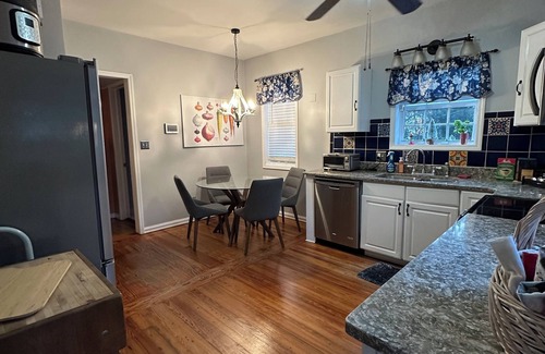 Sanford House | Charming 2-bedroom house, walking distance of downtown Sanford with AC and WiFi