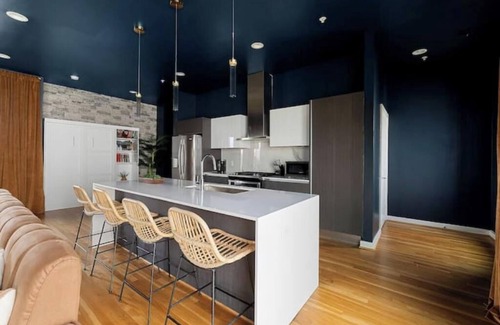 Cedars House | Charming 2-bedroom house with AC in Dallas